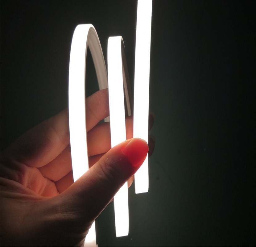 le silicone de plomb au néon des lumières 1212 RGBW 3000K 14.4W a mené allumer la lampe au néon blanche menée