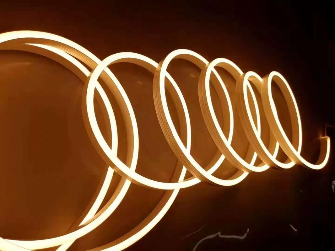 Luminosité extérieur de la décoration 24V 14.4W de la bande 1212 du tube au néon LED de silicone intense