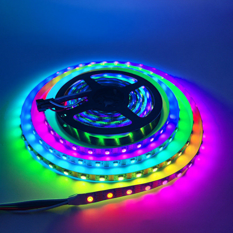 couleurs multi menées flexibles de la bande à tube en ruban 12V SMD 5050 RVB 300 LED