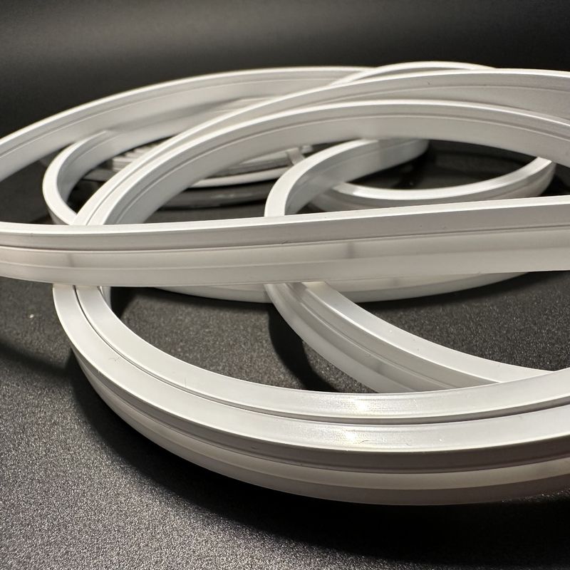Éclairage 120° 0410 12W au néon Cuttable flexible pour des acheteurs de B2B d'intérieur et extérieurs
