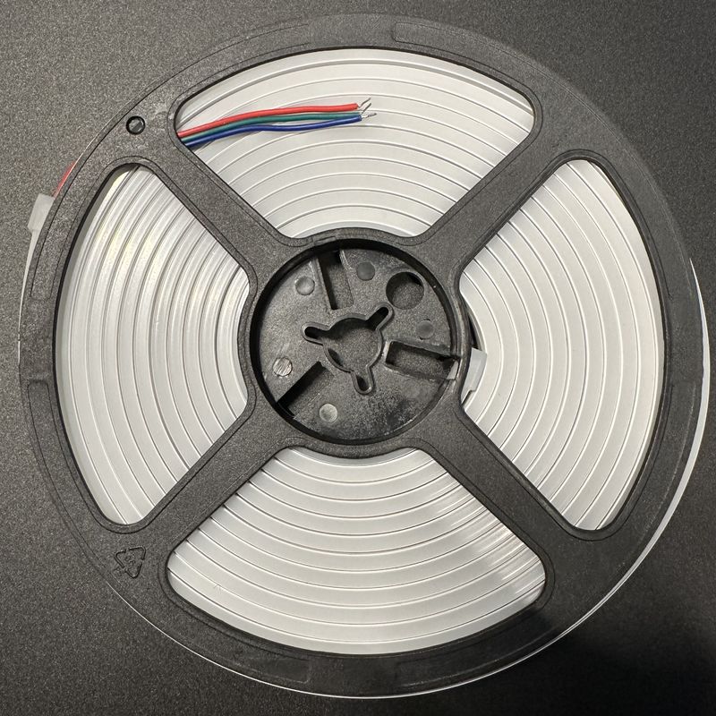 La température de couleur 1800K~6500K de allumage flexible au néon de 12V/24V 240LEDs/M
