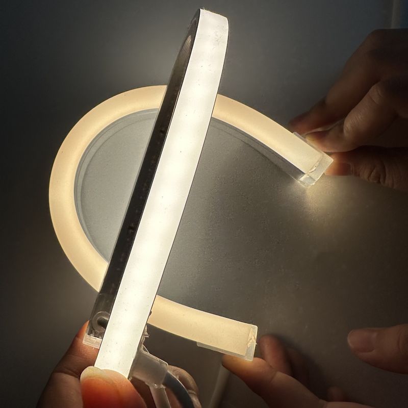 1010 1212 1616 1220 ont mené la lumière matérielle rougeoyante au néon lumineuse de tube de silicone d'angle de faisceau 120°